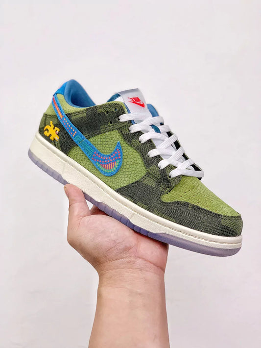 Nike Dunk Low "Siempre Familia"