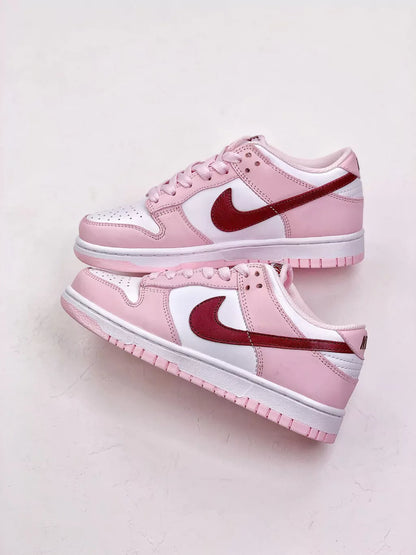 NK SB Dunk Low Pink