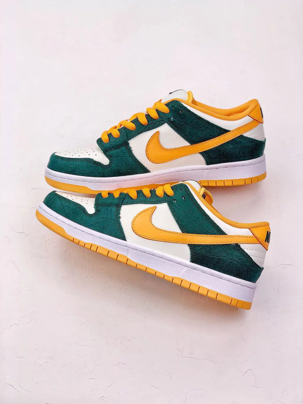 Nike Dunk SB Low Buck