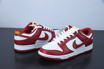 NK SB Dunk Low