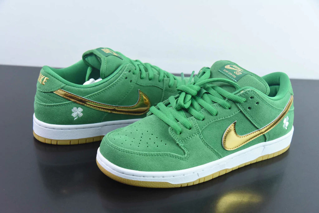 NK SB Dunk Low "St. Patrick’s Day"