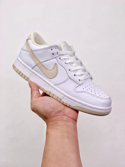 Nike Wmns SB Dunk Low"Pearl White"