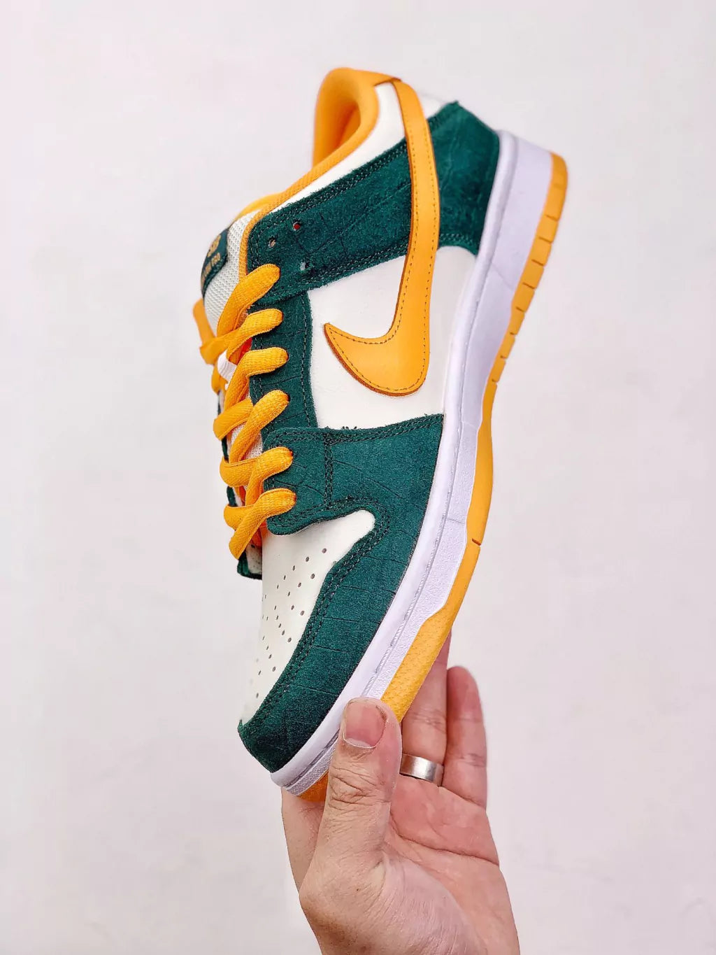 Nike Dunk SB Low Buck