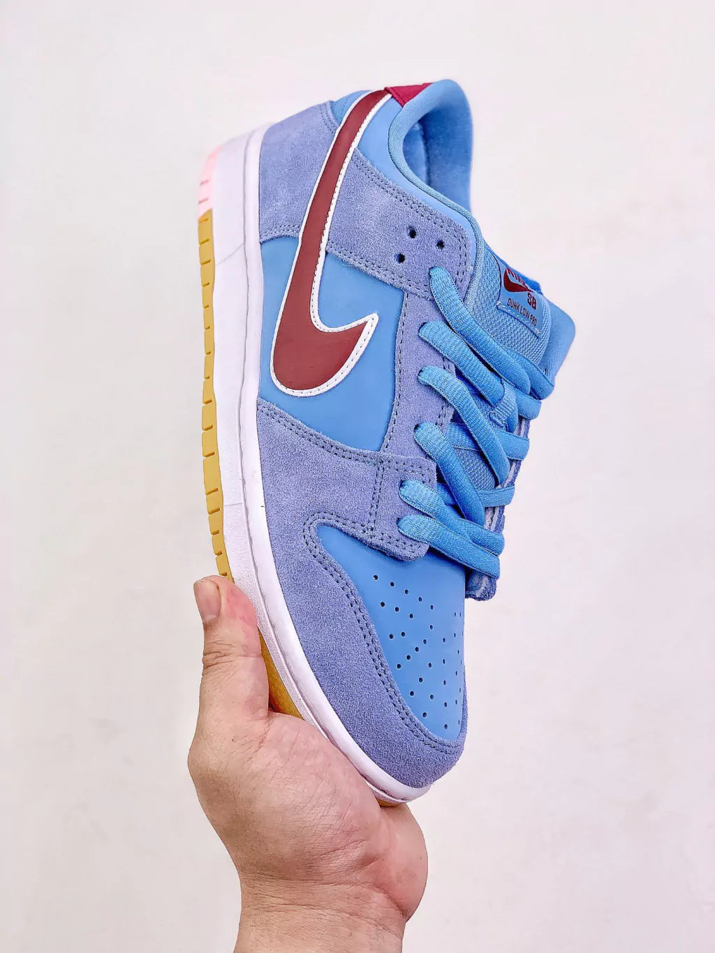 Nk SB Dunk Low "Phillies"