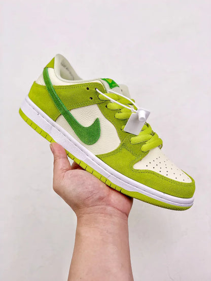 Nike SB Dunk Low "Green Apple"