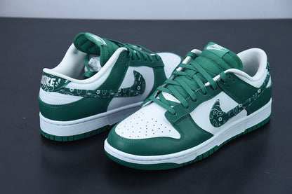 Nk Dunk Low “Green Paisley”