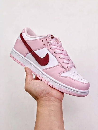 NK SB Dunk Low Pink