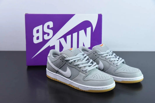 NK SB Dunk Low